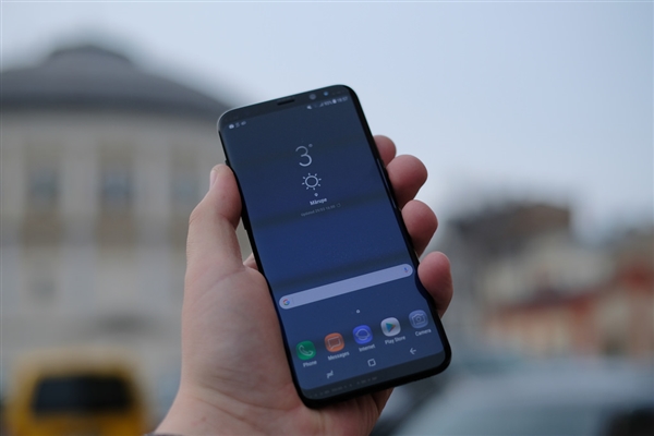 Новейший флагман Samsung показали на видео