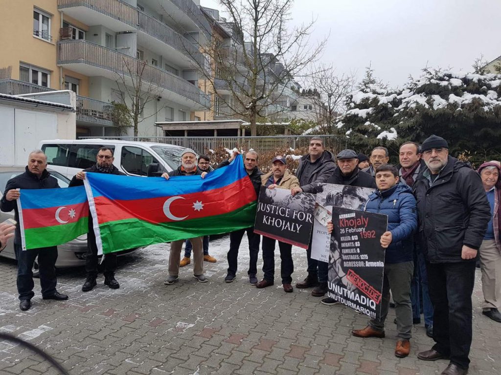Азербайджанцы в Мюнхене протестовали по случаю годовщины событий в Ходжалы
