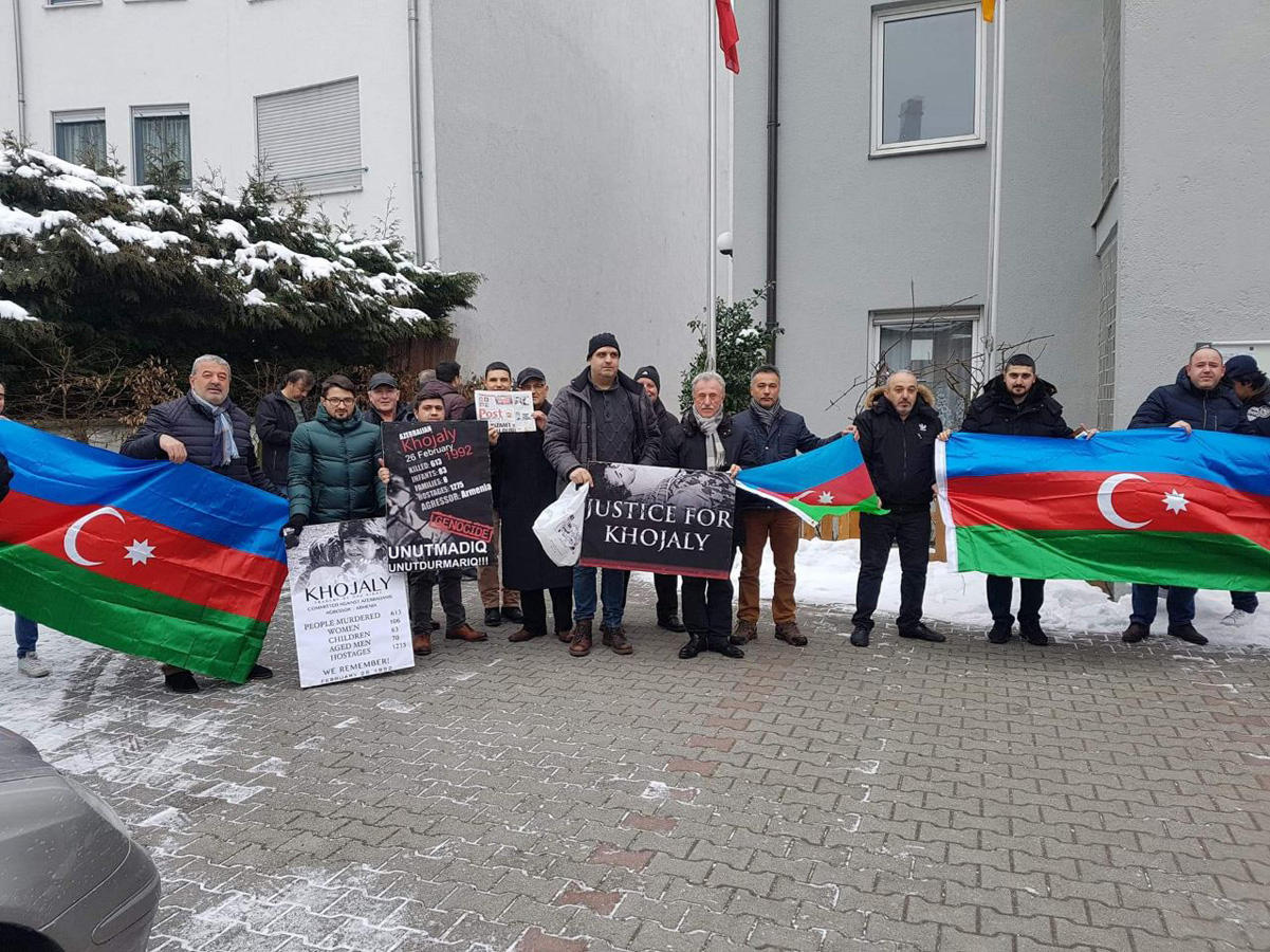Азербайджанцы в Мюнхене протестовали по случаю годовщины событий в Ходжалы