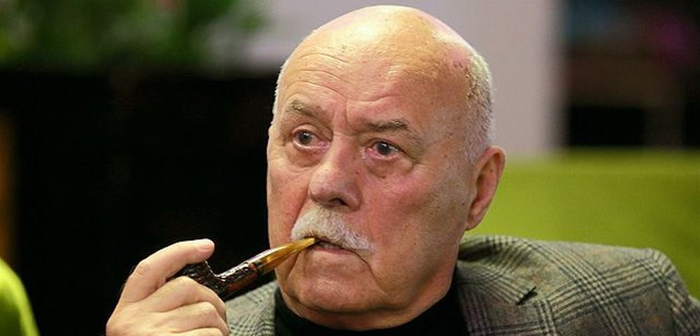 В сексуальных домогательствах обвинили и Станислава Говорухина
