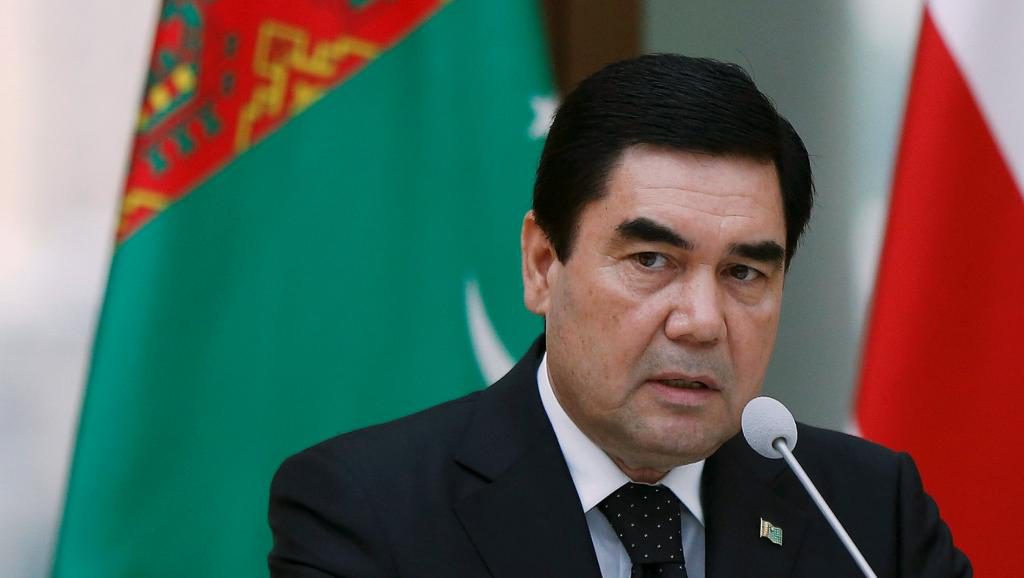 Бердымухамедов скорбит по жертвам пожара в Баку