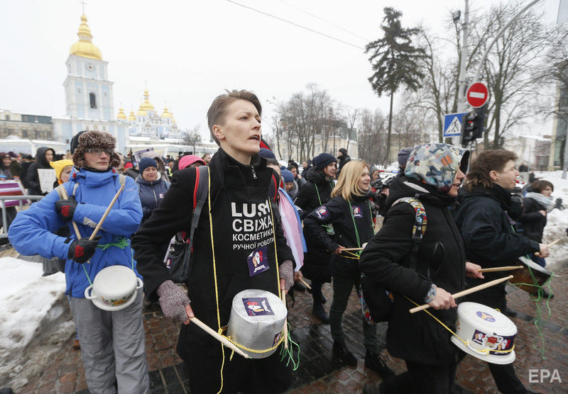 В Киеве прошел марш феминисток