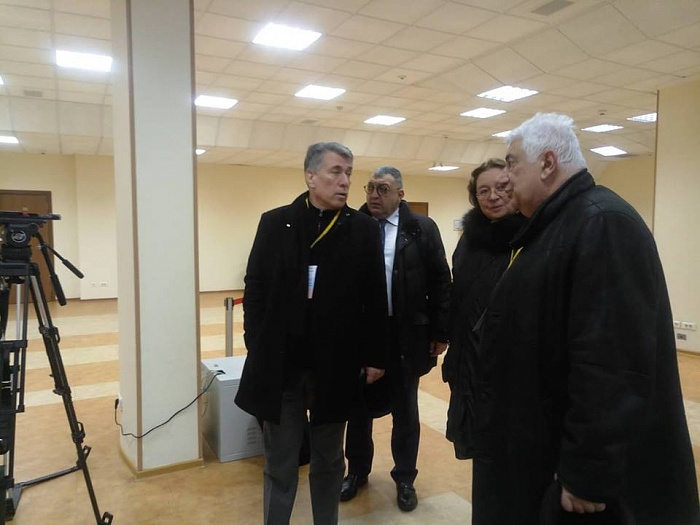 Зияфет Аскеров пожелал России достойного президента