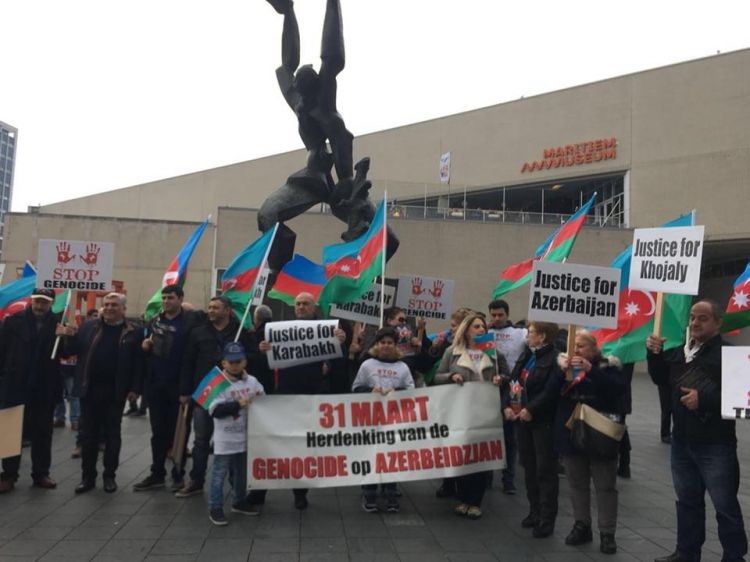 В Нидерландах прошла акция в связи с геноцидом азербайджанцев