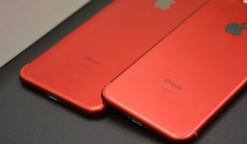 Apple выпустила красный iPhone