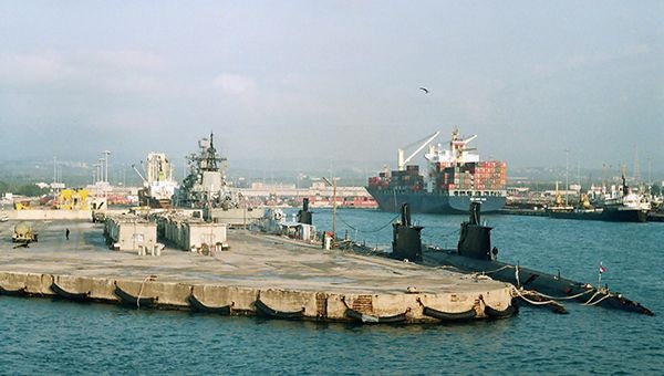 Почему российские корабли покинули Тартус