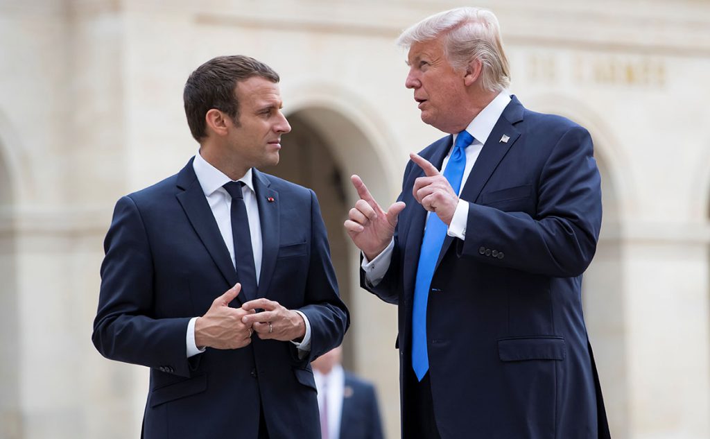 Трамп и Макрон обсудили удар по Сирии и борьбу с ИГ