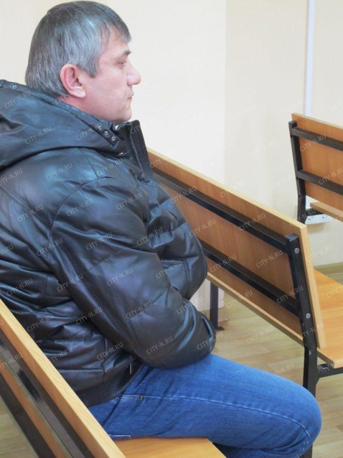 В Новокузнецке азербайджанец хотел обложить данью земляка, но не вышло
