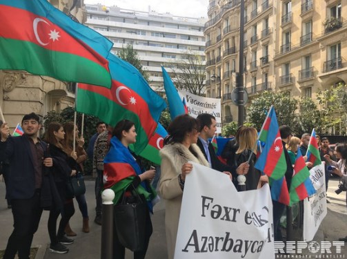 Во Франции прошла акция солидарности азербайджанцев