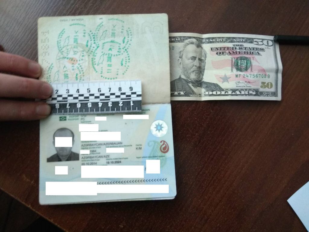 Азербайджанцы хотели подкупить украинских пограничников