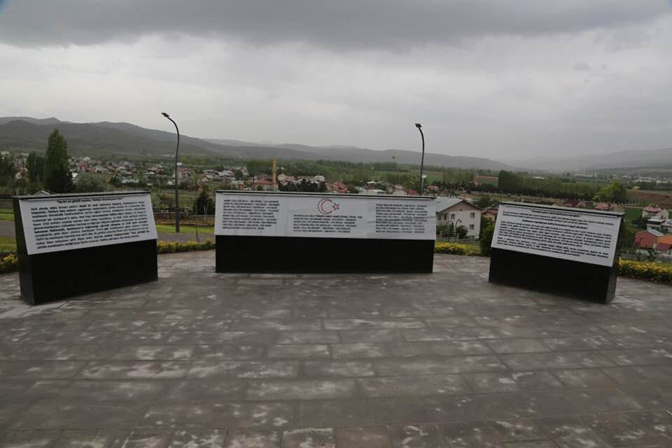 В Турции состоялось открытие памятника шехидам Карабаха