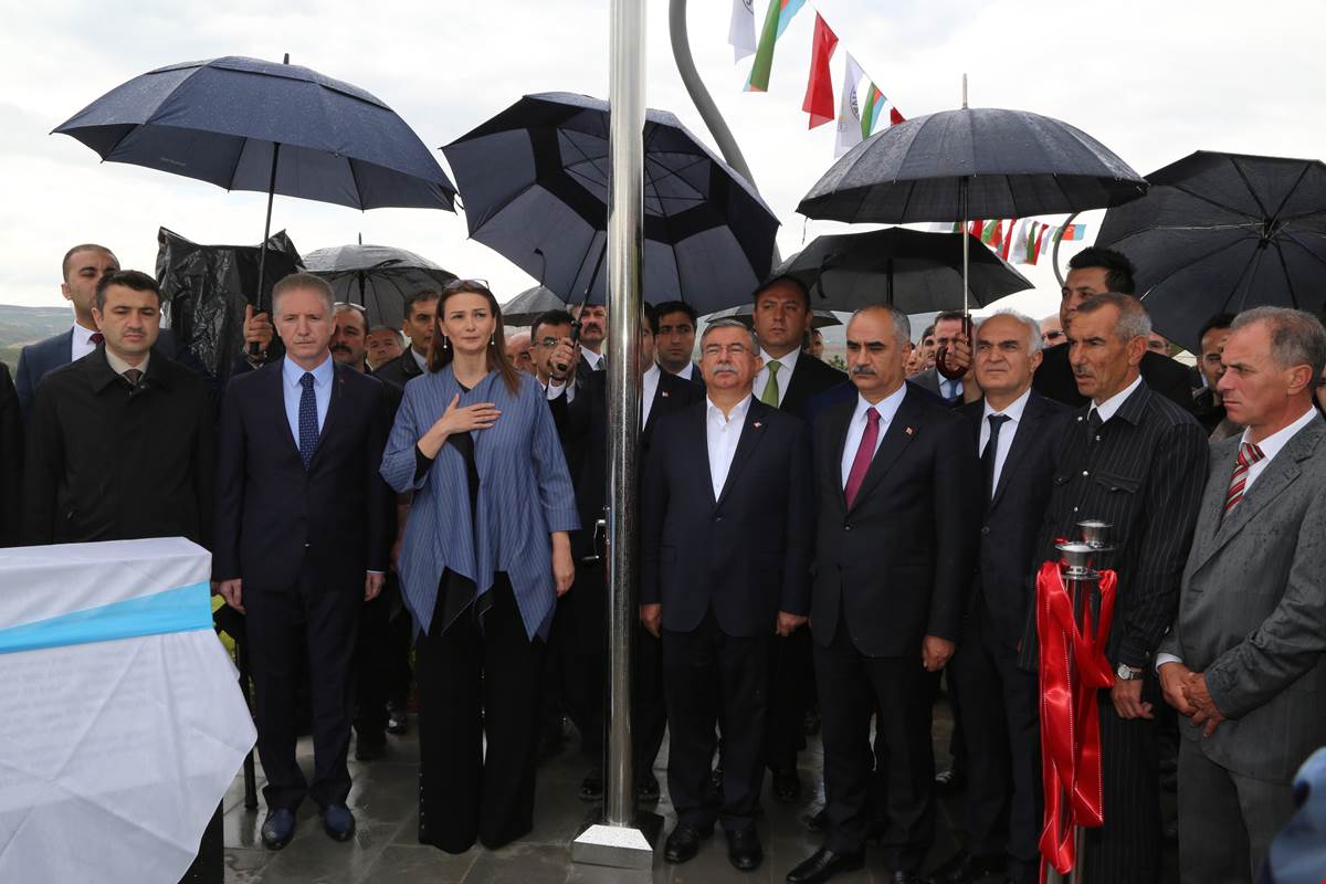 В Турции состоялось открытие памятника шехидам Карабаха