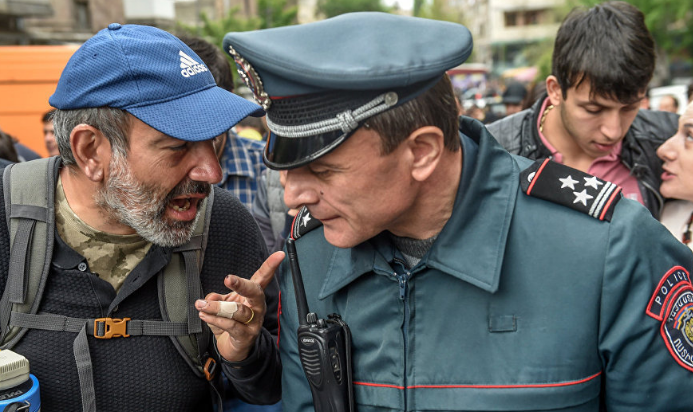 В Армении разочарованы первыми решениями Пашиняна
