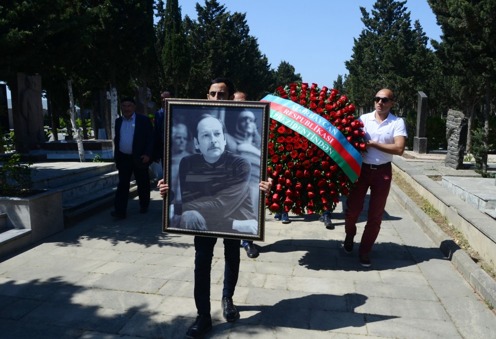 В Баку похоронили художника Токая Мамедова