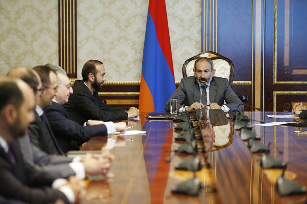 Пашинян анонсирует реформы
