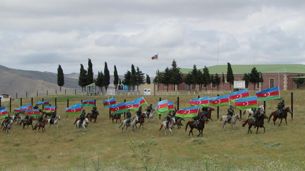 Азербайджанские пограничники провели шествия на границе с Грузией, Ираном и Россией