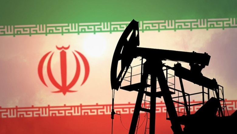 Евросоюз перестанет платить за иранскую нефть долларами