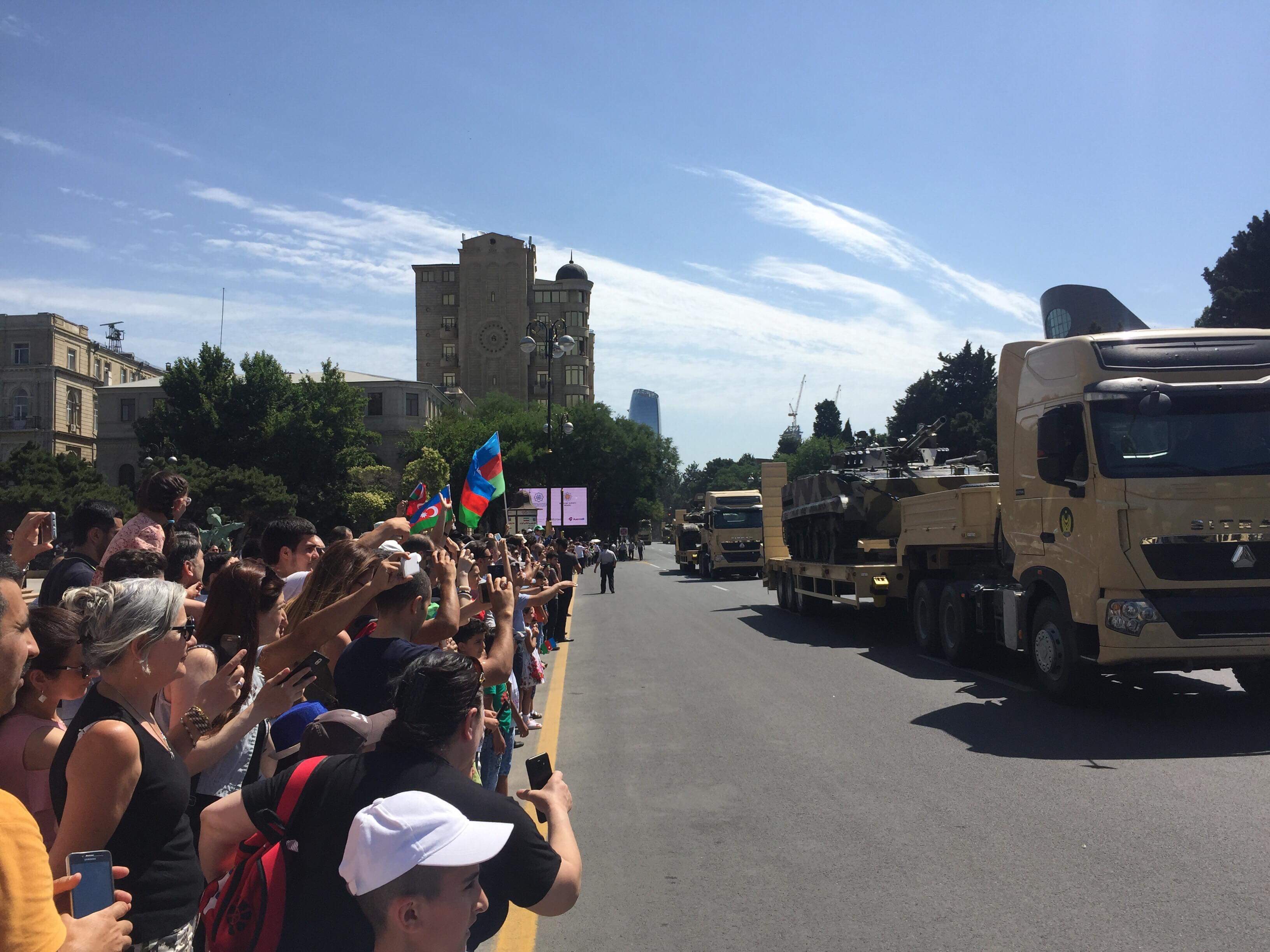 В Баку прошел грандиозный военный парад