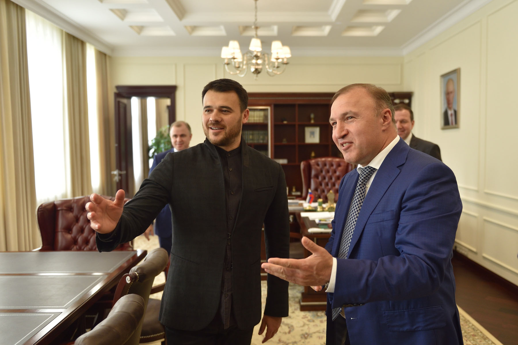 Эмин Агаларов стал заслуженным артистом Адыгеи