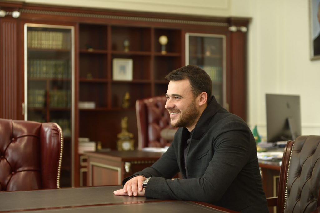 Эмин Агаларов стал заслуженным артистом Адыгеи