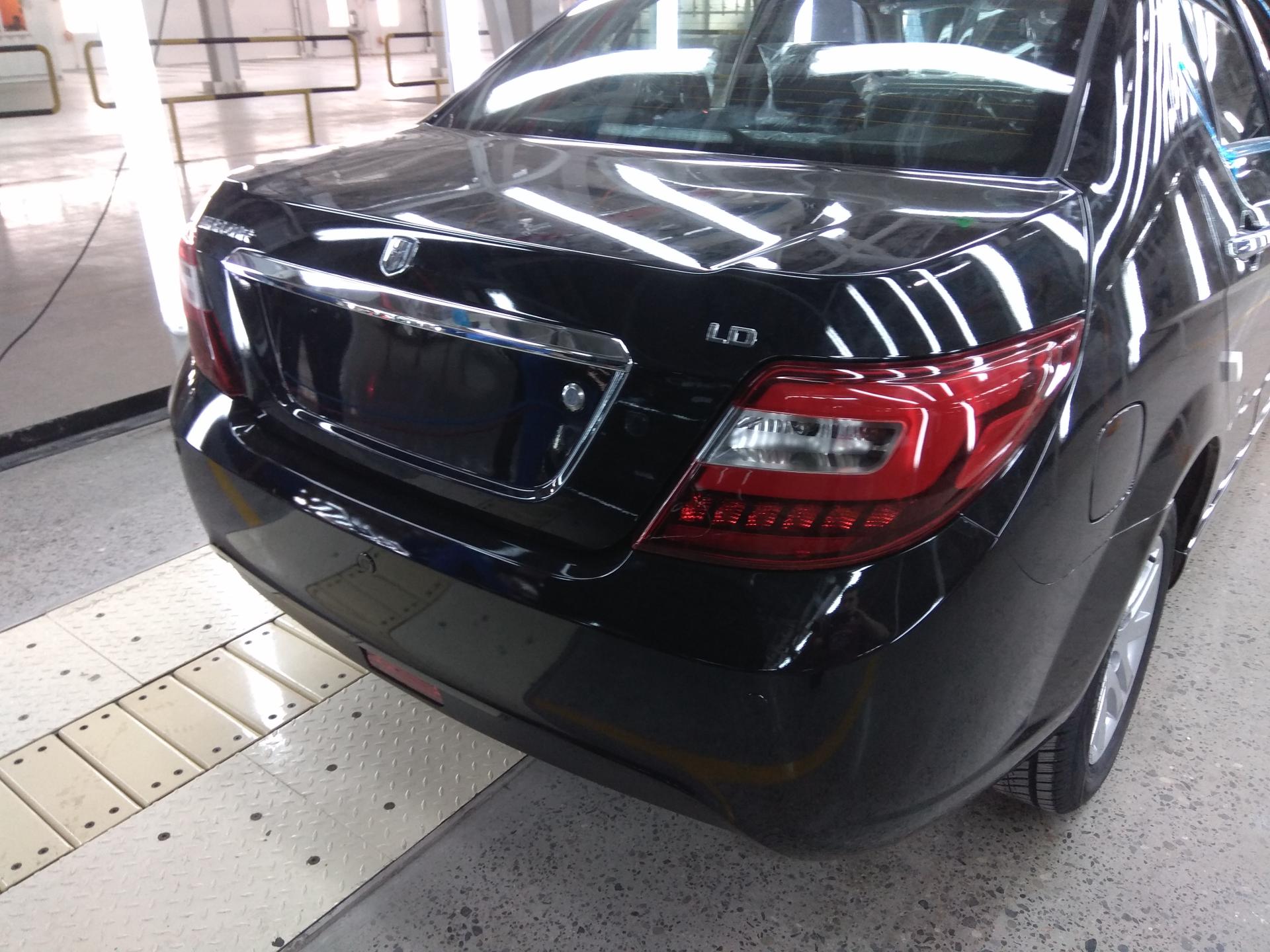 Азербайджано-иранский автозавод произвел первые 100 автомобилей