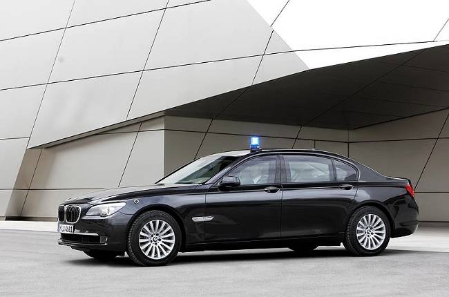 Ким Чен Ыну выделят бронированные BMW во время саммита в Сингапуре