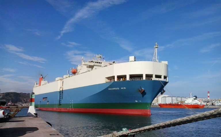 Испания примет мигрантов с судна Aquarius, которых не приняла Италия