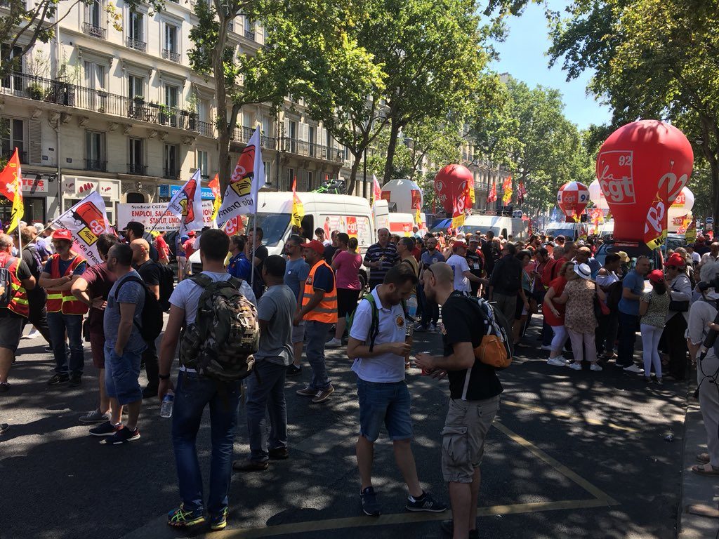 Массовые беспорядки в Париже