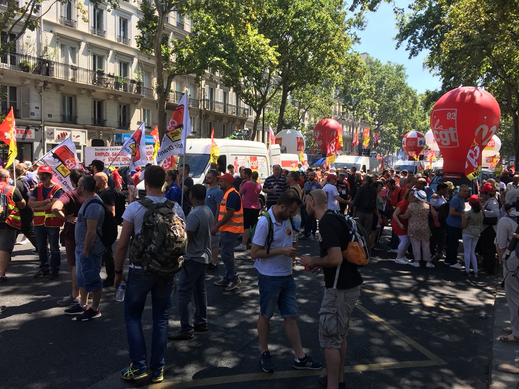 Массовые беспорядки в Париже