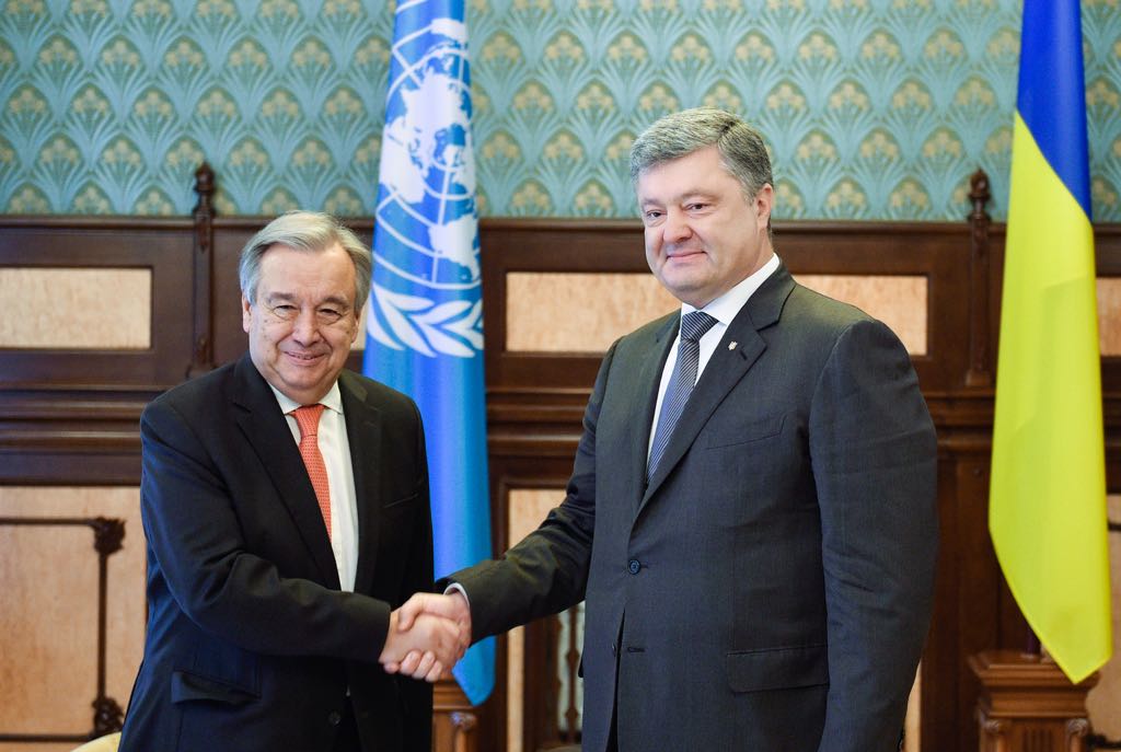 Порошенко и Гутерреш подняли вопрос о миротворцах в Донбассе