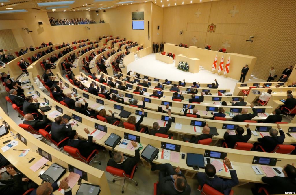 Парламент Грузии выразил доверие обновленному составу правительства