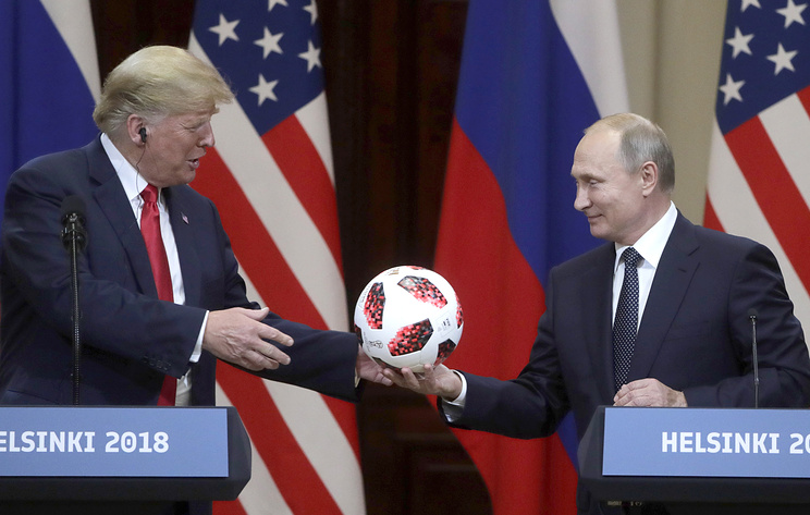 Служба безопасности Трампа проверила подаренный Путиным мяч