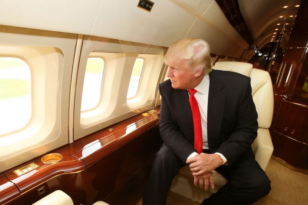 Пентагон потратил более $34 млн на интерьеры самолетов Трампа