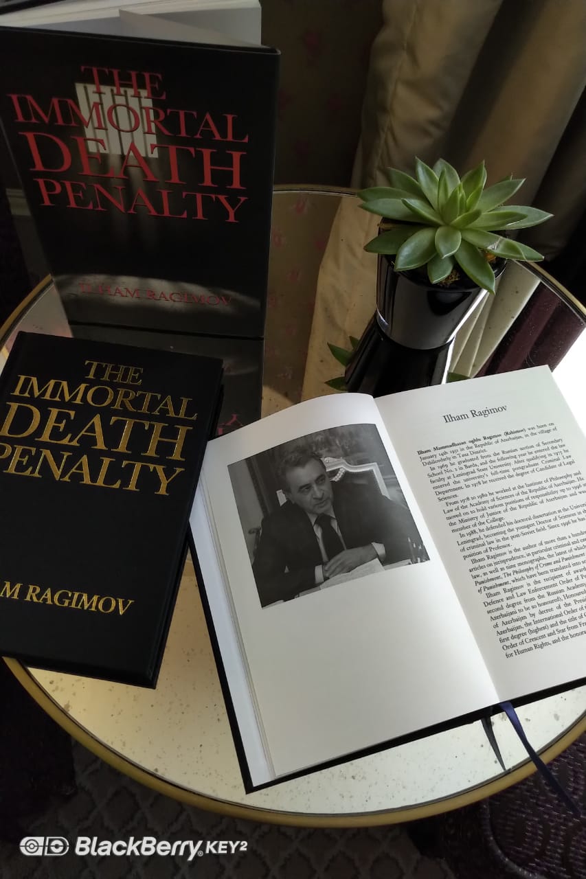 Новая книга профессора Ильхама Рагимова переведена на английский язык