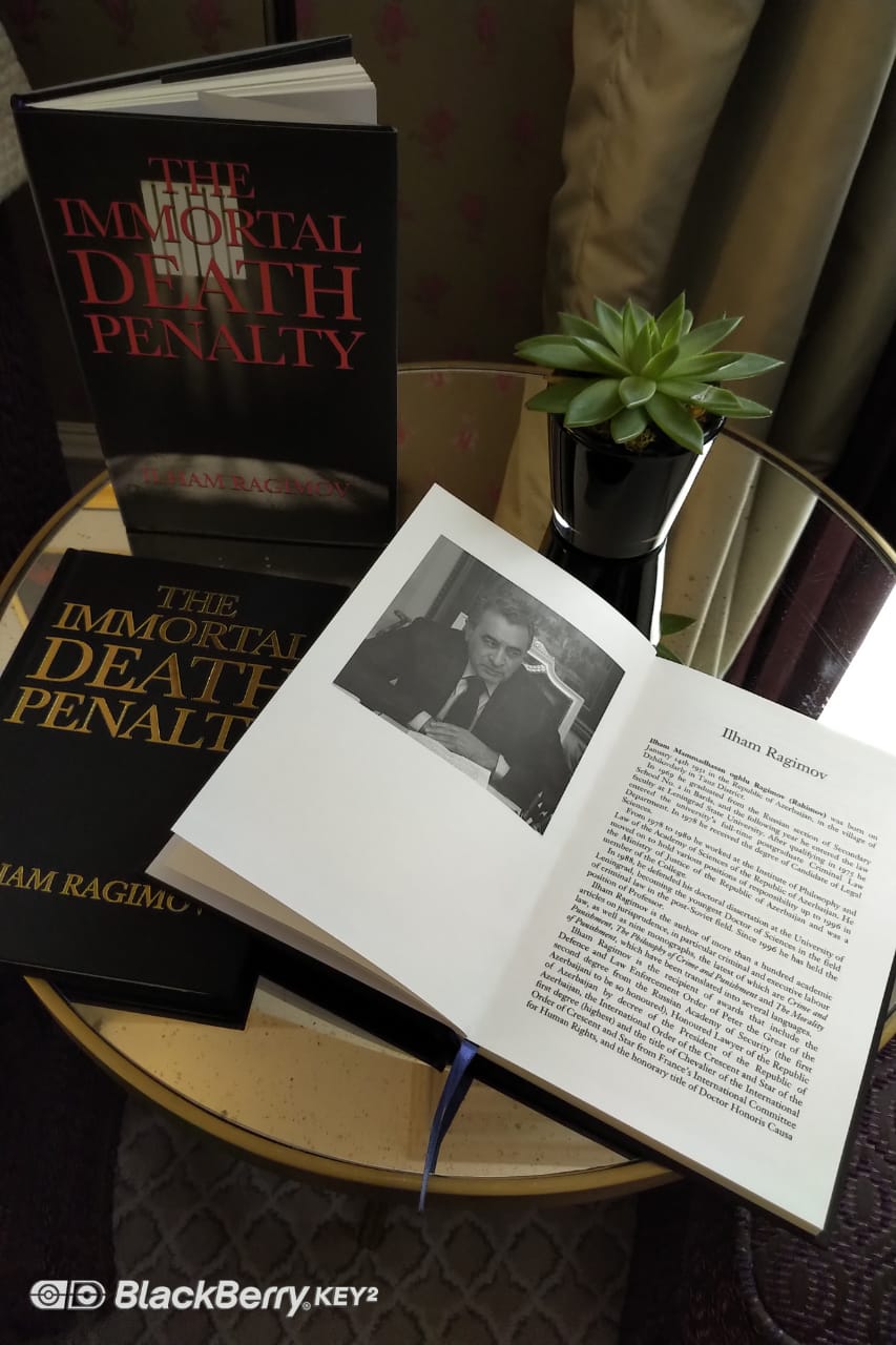 Новая книга профессора Ильхама Рагимова переведена на английский язык