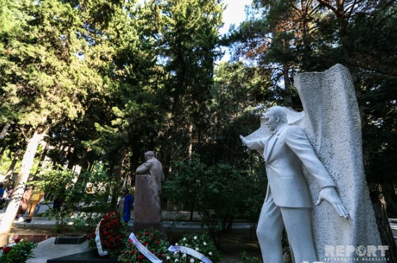 В Баку почтили память Муслима Магомаева