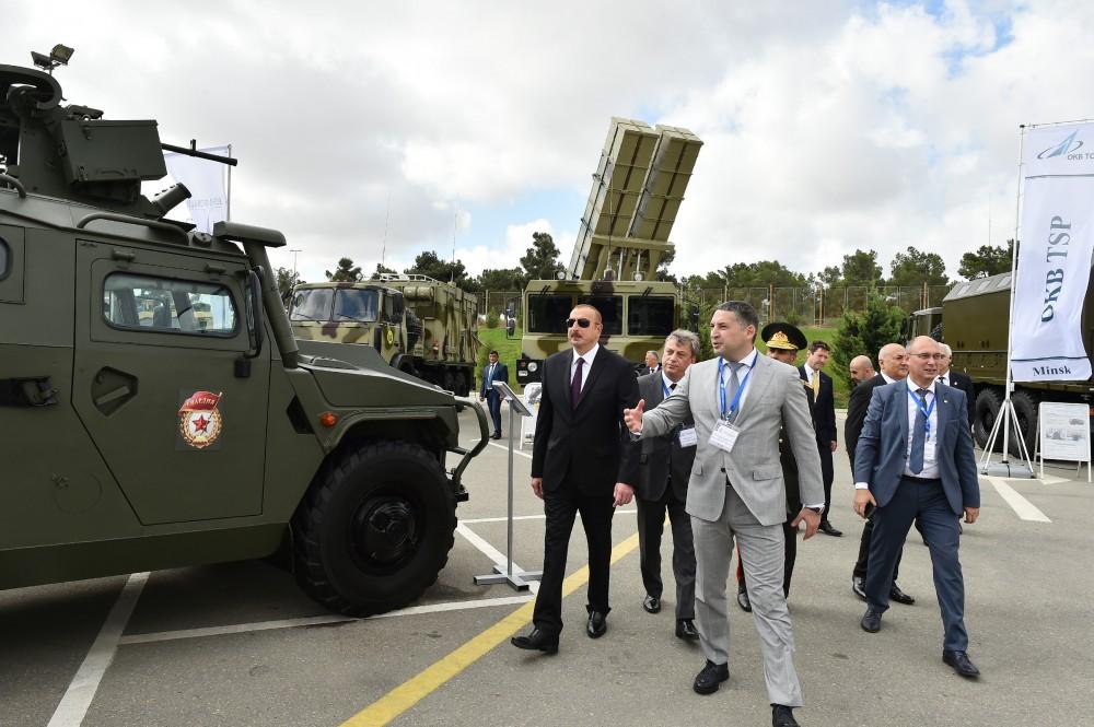 Ильхам Алиев на выставке ADEX-2018