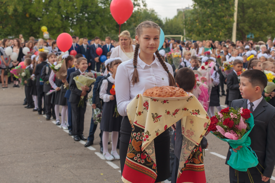 Ислам Гусейнов: «Школьникам – любви к знаниям, родителям – терпения, учителям – успехов во всем!»