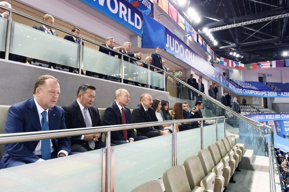 Алиев и Путин посмотрели поединки ЧМ по дзюдо в Баку