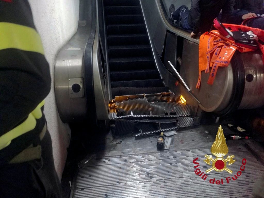 При аварии в римском метро пострадали десятки человек