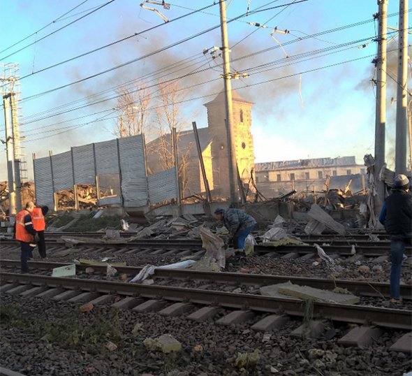 При взрыве на заводе в России погибли люди
