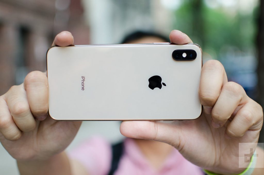 Потребители охладели к новым iPhone