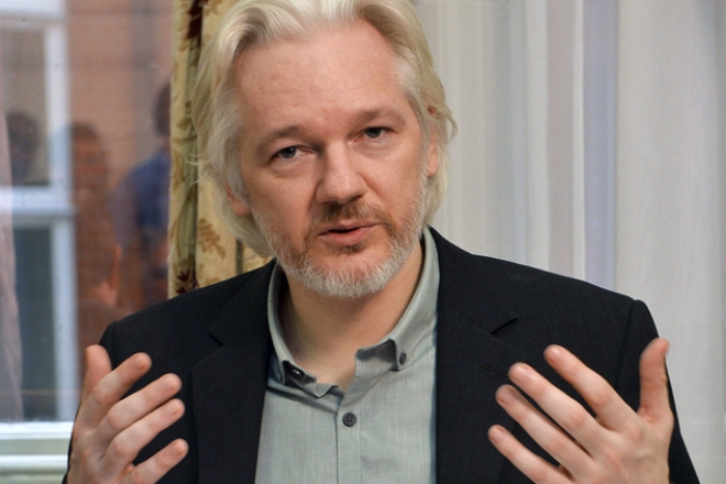 Ассанж намерен судиться с Эквадором