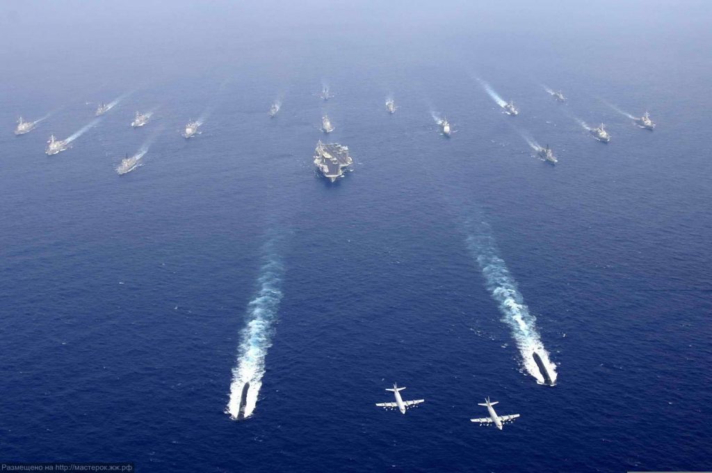США проведут учения авианосной ударной группы ВМС в центральной части Средиземного моря