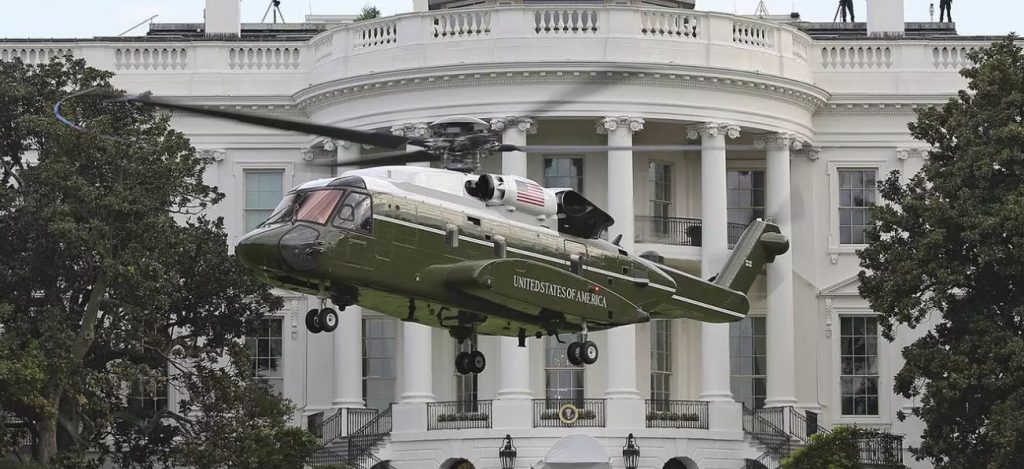 Президент США пересядет на новый военный вертолет