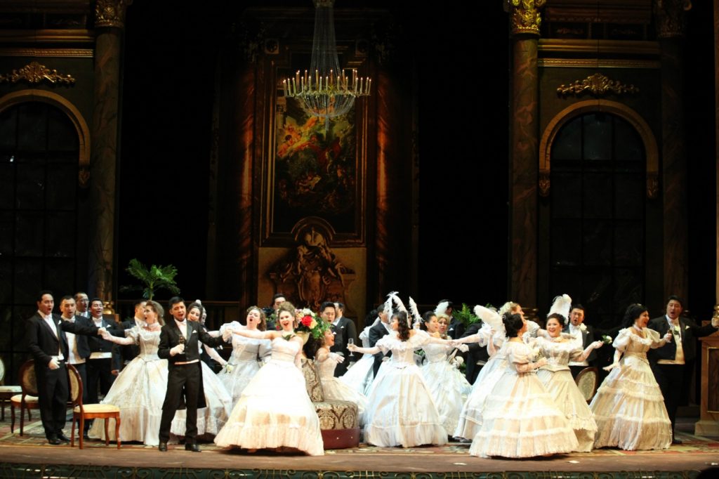 "Травиата" в Баку: звезды мировой оперной сцены "зажгут" 24 ноября