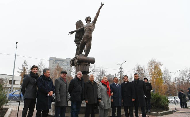 В Казани состоялось открытие памятника Рудольфу Нуриеву