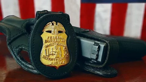 РФ требует объяснений: ФБР задержало российского журналиста в аэропорту Вашингтона