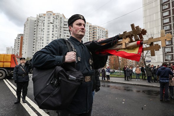 Националисты провели в Москве "Русский марш"