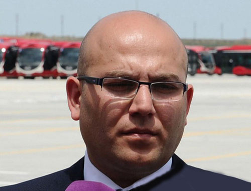 В Баку планируют сократить число автобусов